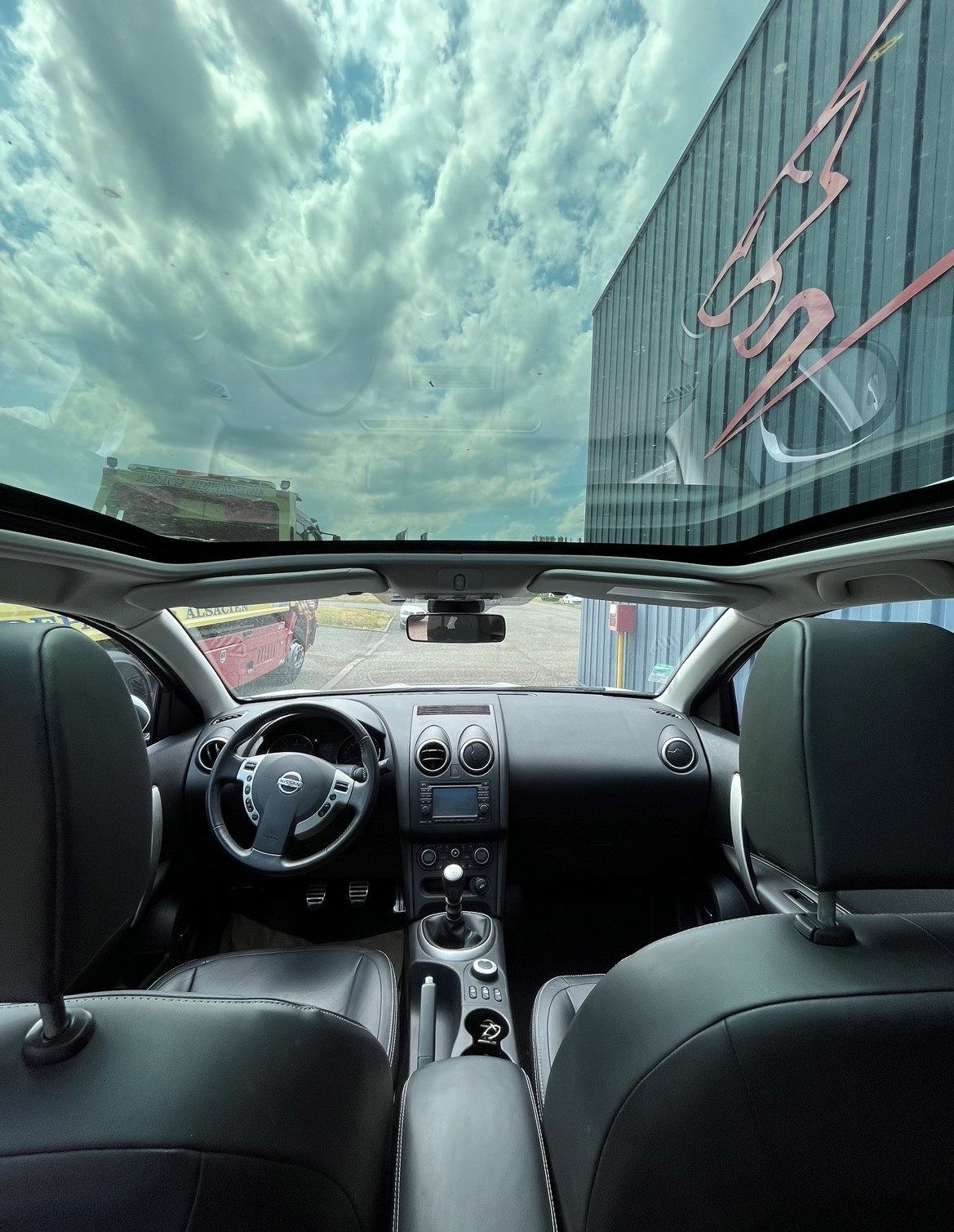 Pare‑brise intelligent : l’importance de recalibrer les capteurs ADAS apr&egrave;s un remplacement Pfastatt